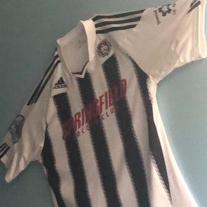 Meet your Posher, Louis